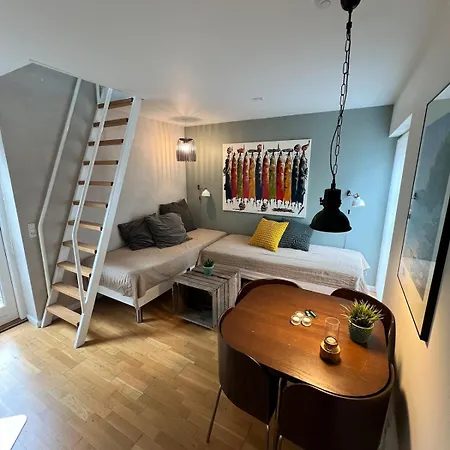 Backhouse Free Parking Og Privacy * Odense